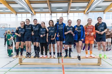 Bild 37 - C-Juniorinnen 2 Loewinnen Cup